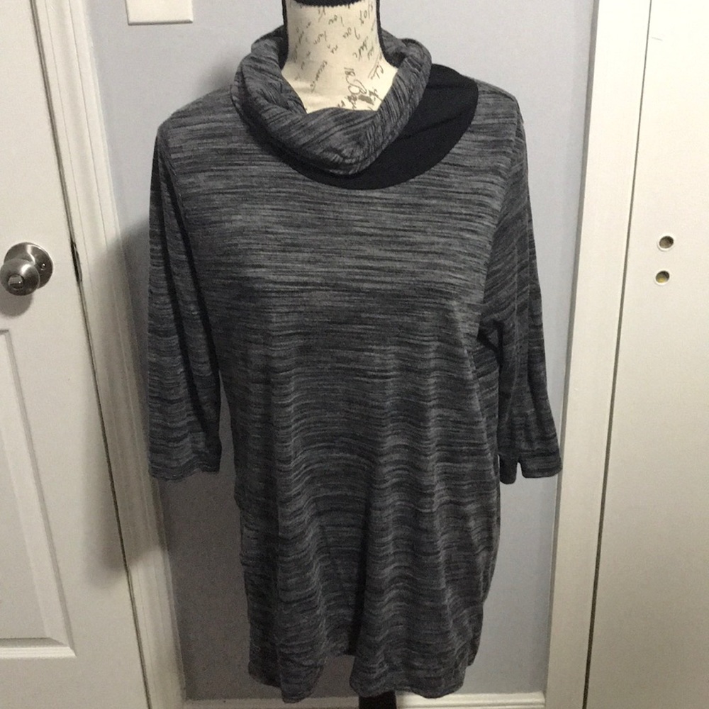 1X Black and Gray Tunic